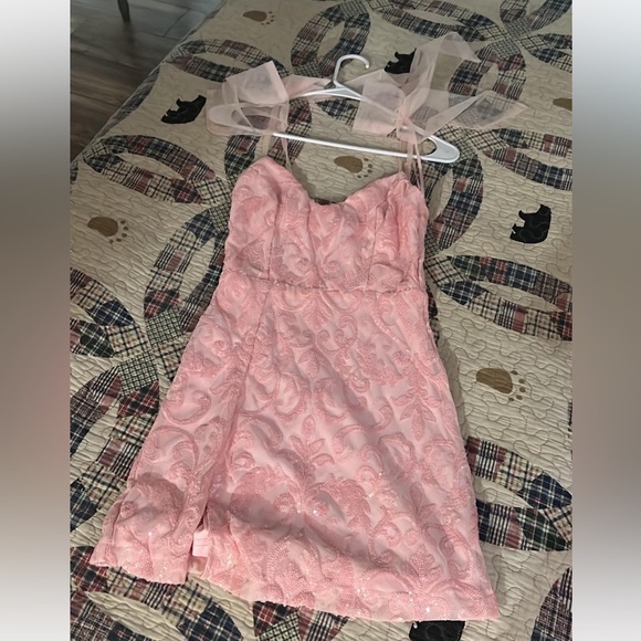 Dress - Picture 2 of 2